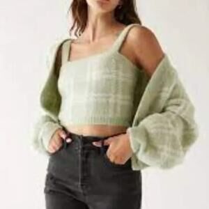 Kendall & Kylie Cropped Fuzzy Sweater Top